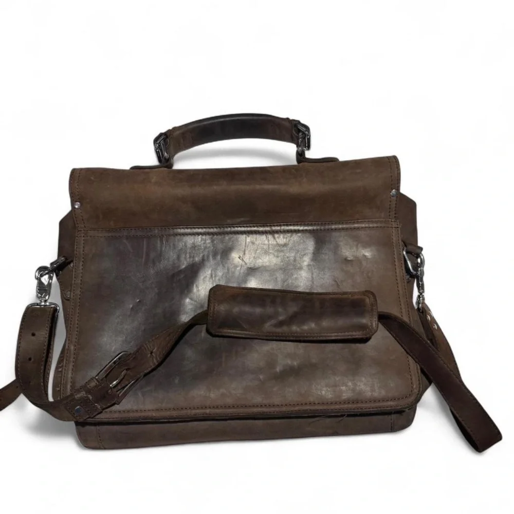 Vagabond Brown Leather Messenger Bag with Dual Front Pockets